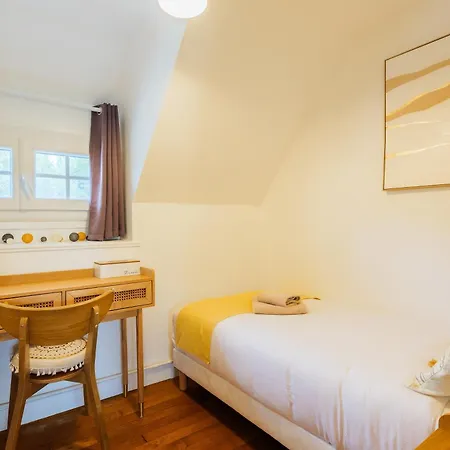 Vakantiehuis Les Rouazes - Demeure Pour 15p Mareuil-lès-Meaux